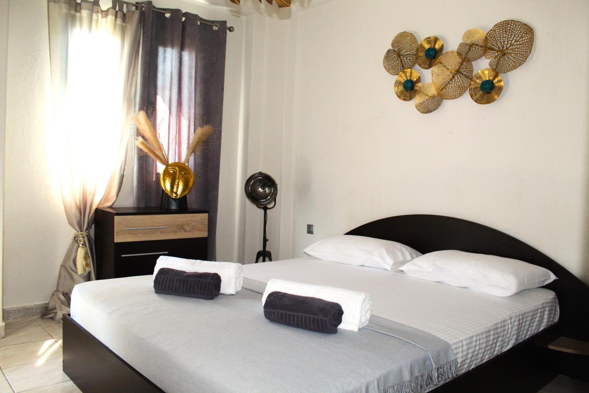 Azure Bliss Suites Nikiti  Exterior photo